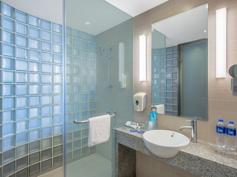 常熟黑钻国际养生城堡酒店主图