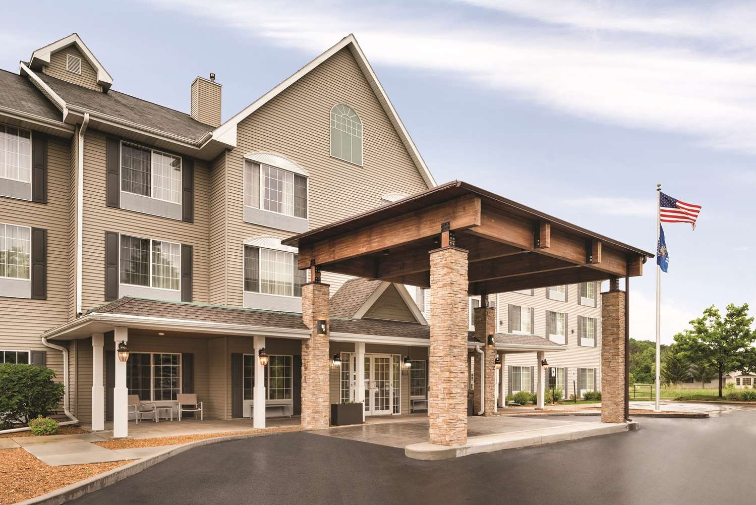 Country Inn & Suites by Radisson, West Bend, WI-官方