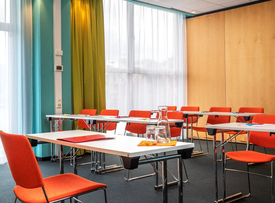 松恩特里阿登酒店主图