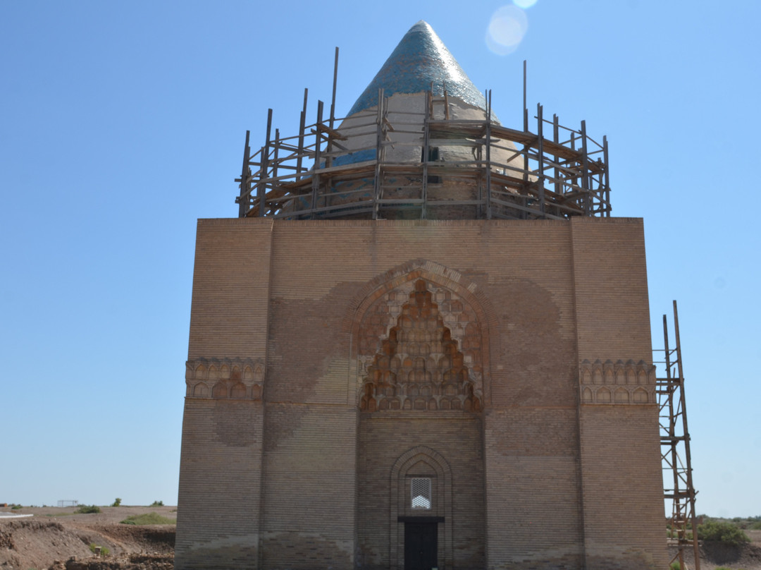 Sultan Tekesh Mausoleum-昆亚乌尔根奇必去景点