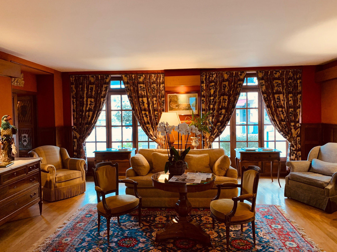 德隆德里斯酒店主图