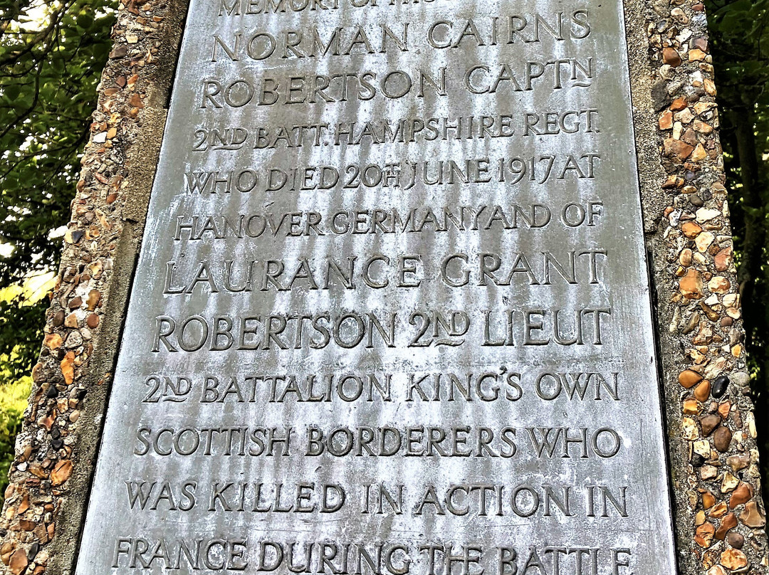 Toys Hill War Memorial景点图片