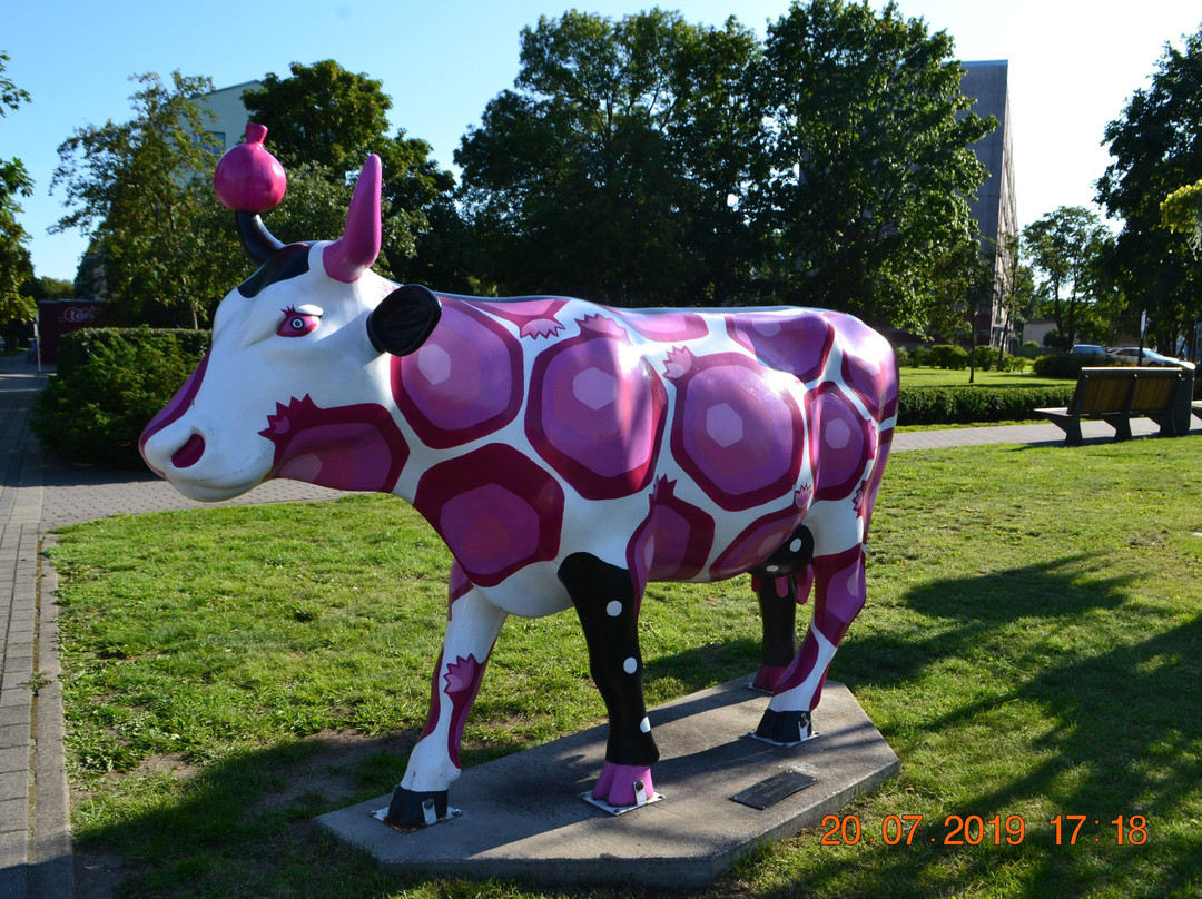 Sculpture cow-Ventspils必去景点