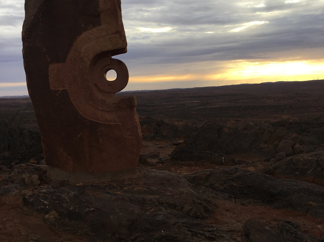 The Broken Hill Sculptures & Living Desert Sanctuary景点图片