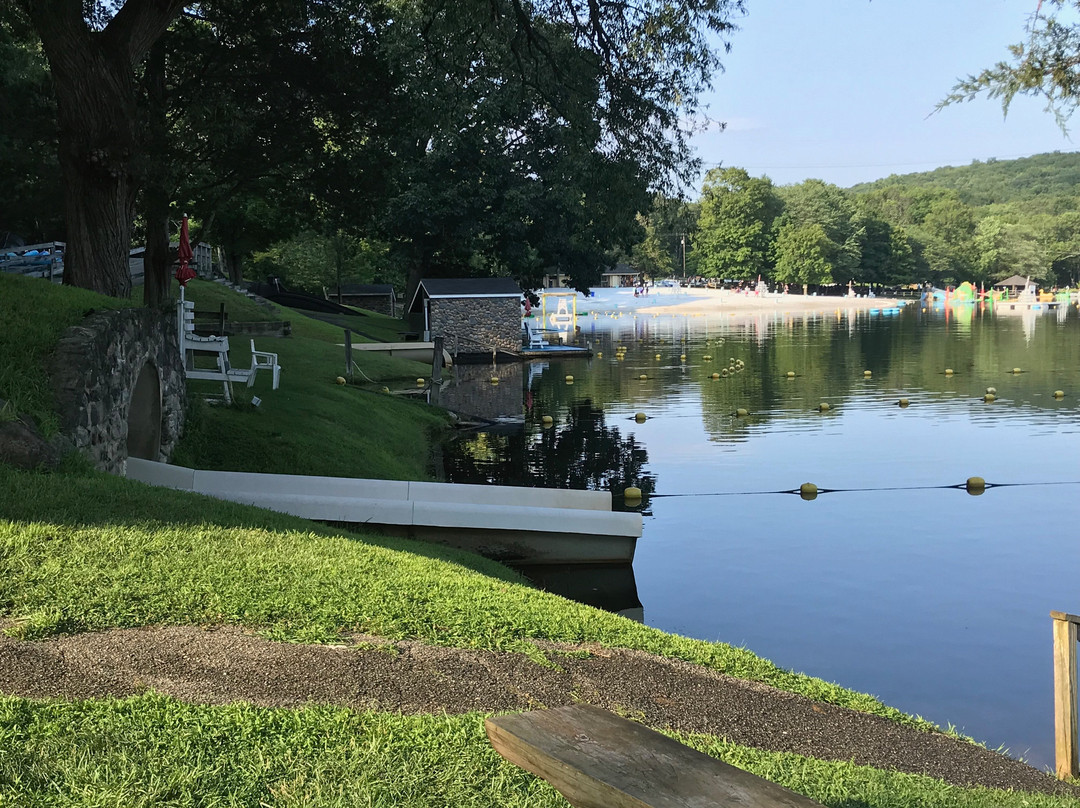 Tomahawk Lake Water Park景点图片