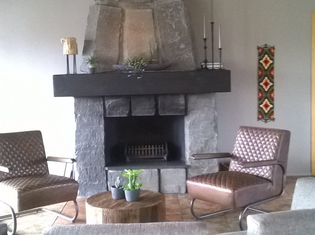 北极光客栈主图