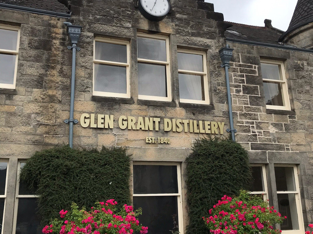 Glen Grant Whisky Distillery and Garden景点图片