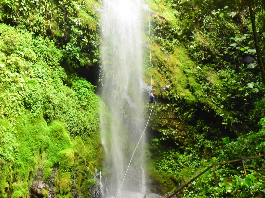 Canyoning Costa Rica Maquique Adventure景点图片