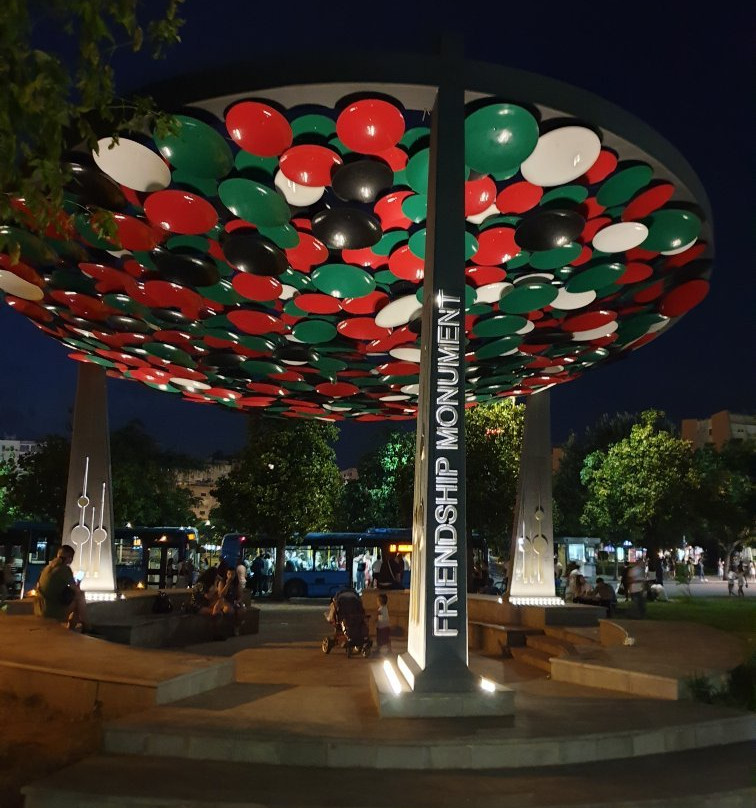 Friendship Monument-地拉那必去景点