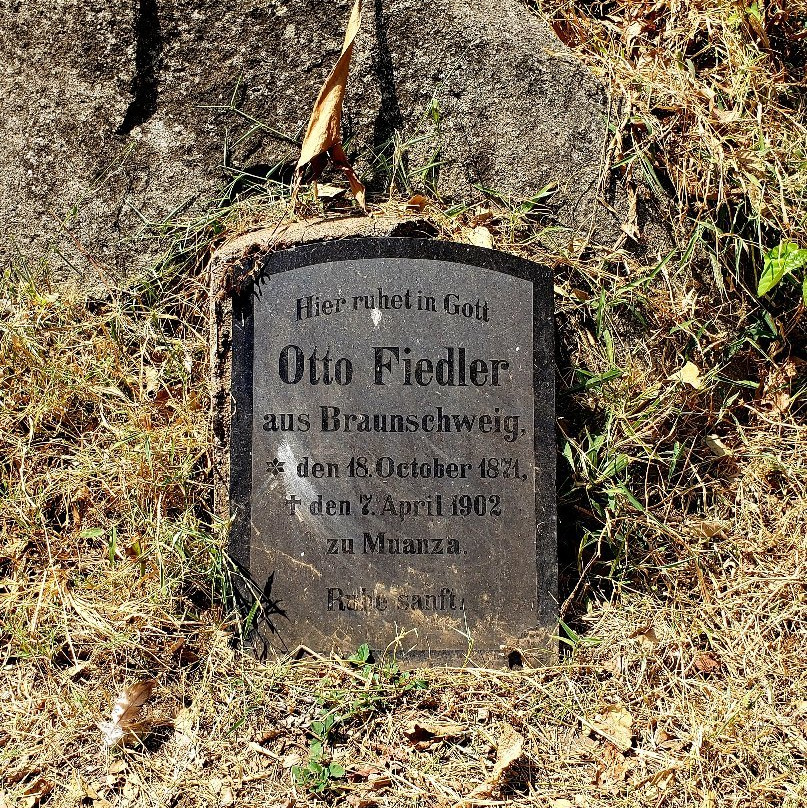 European Cemetery-姆万扎必去景点