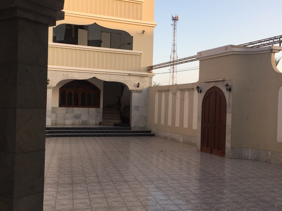 Mezquita Bab ul Islam-塔克纳必去景点