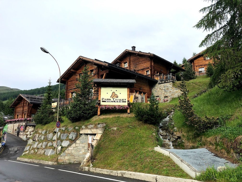 Park Chalet Village主图