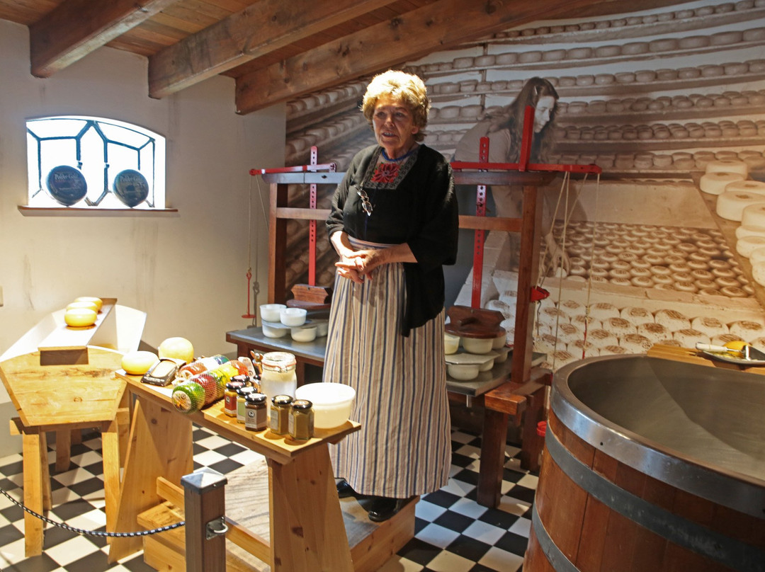 Alida Hoeve Cheese Farm & Wooden shoe factory-福伦丹必去景点