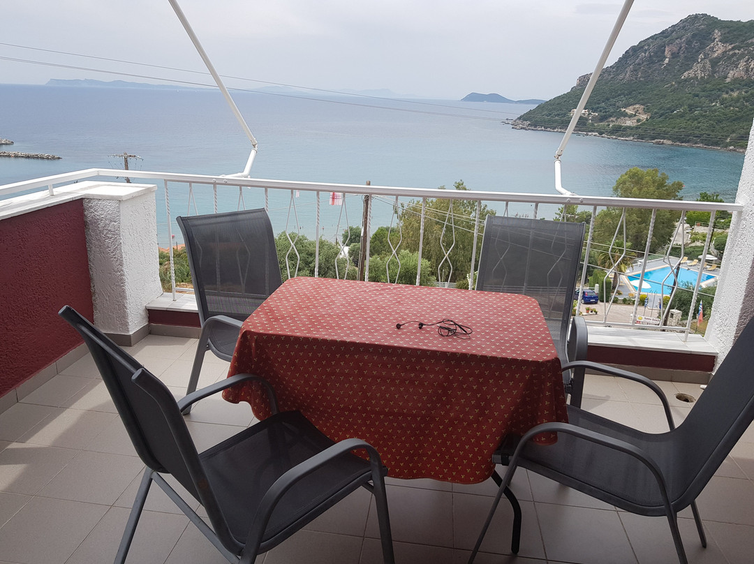 Sunset Apartments主图