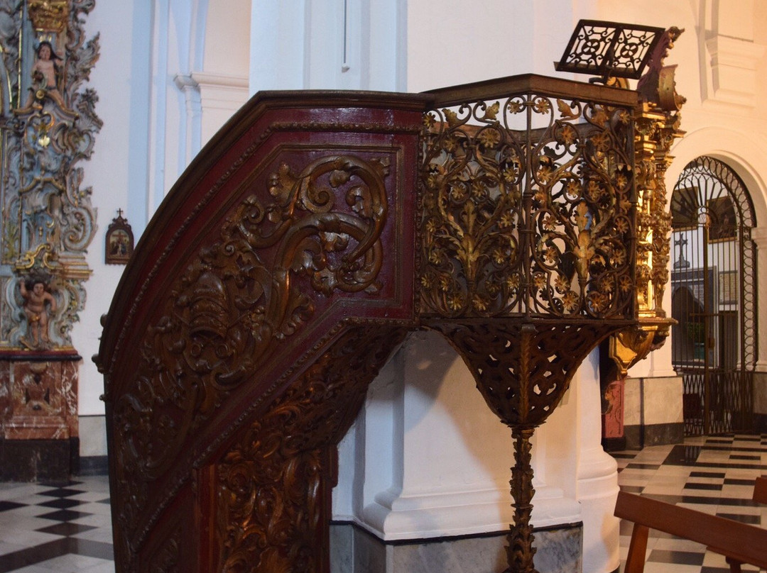 San Pedro Church-卡莫纳必去景点