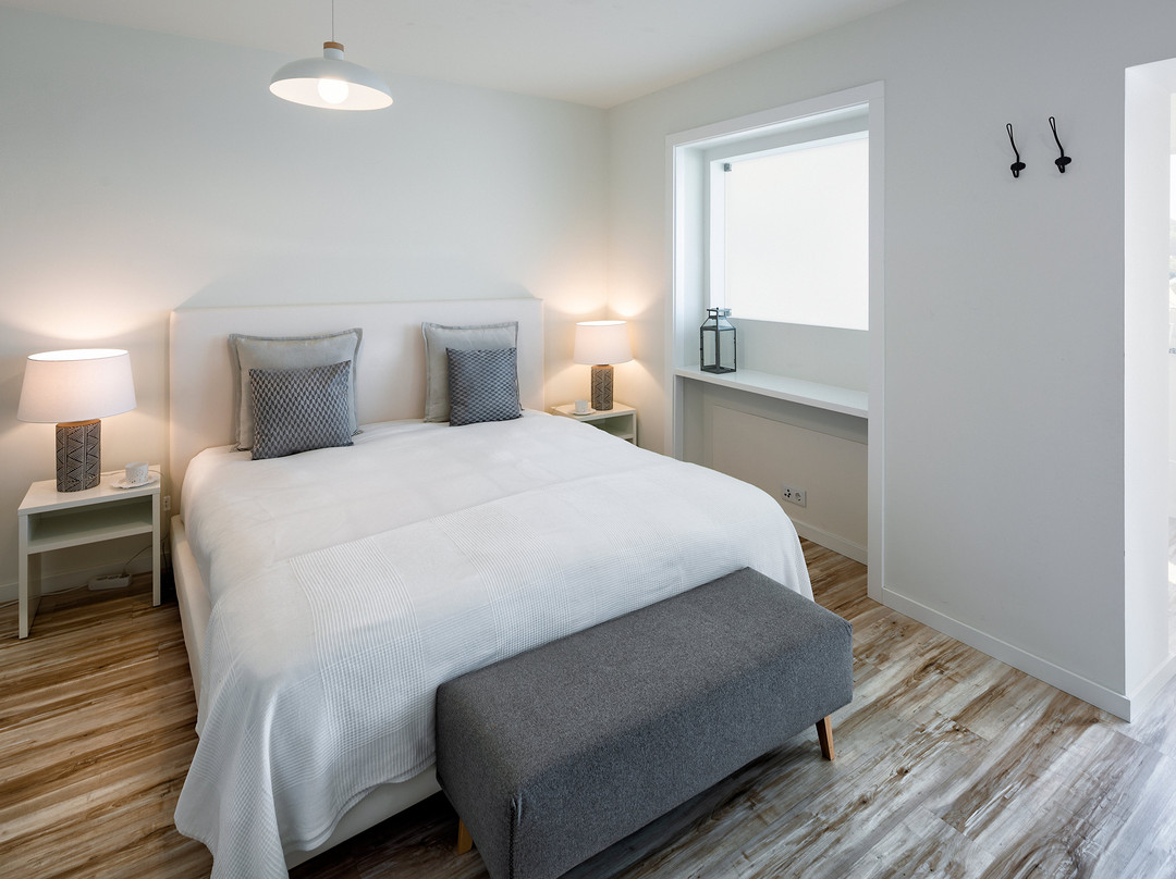 JR Studios & Suites I Rius I主图