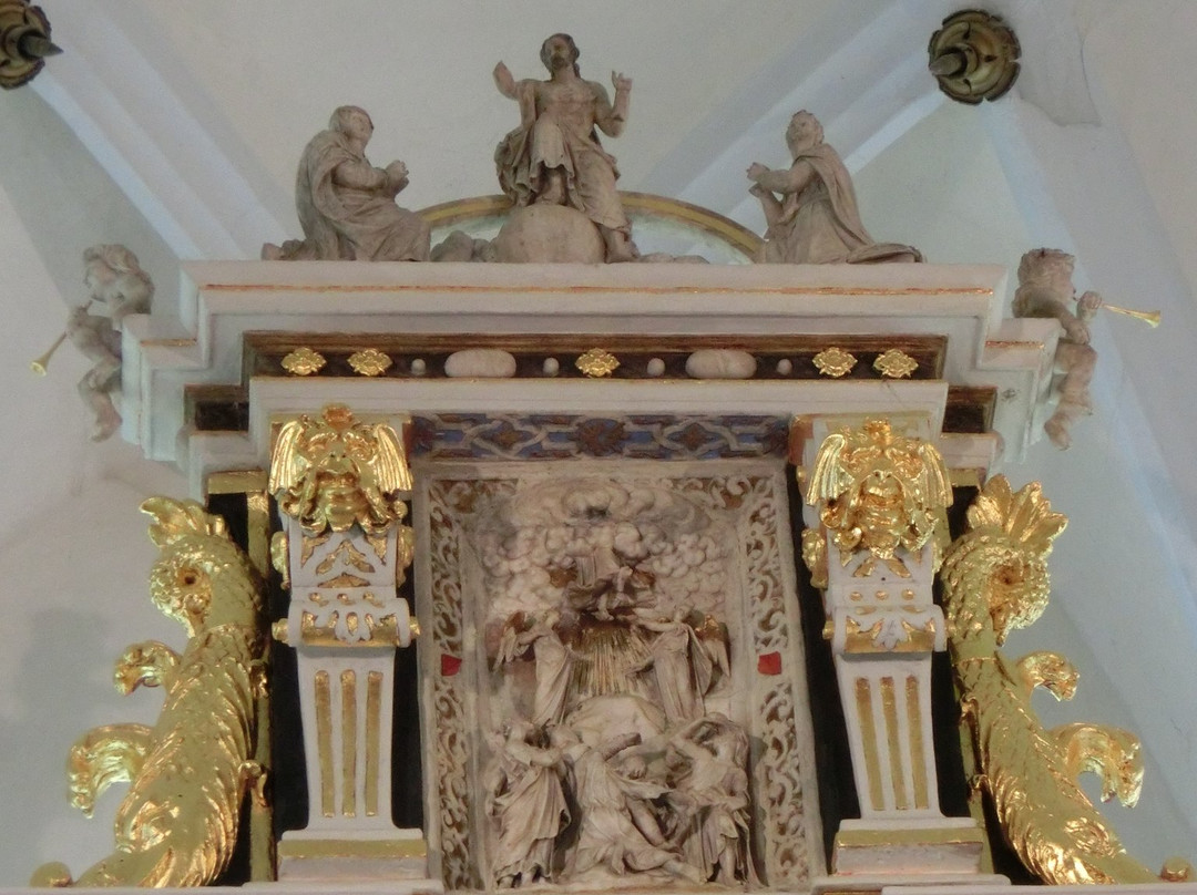 Kostel Sv. Florian-拉贝河畔乌斯季必去景点