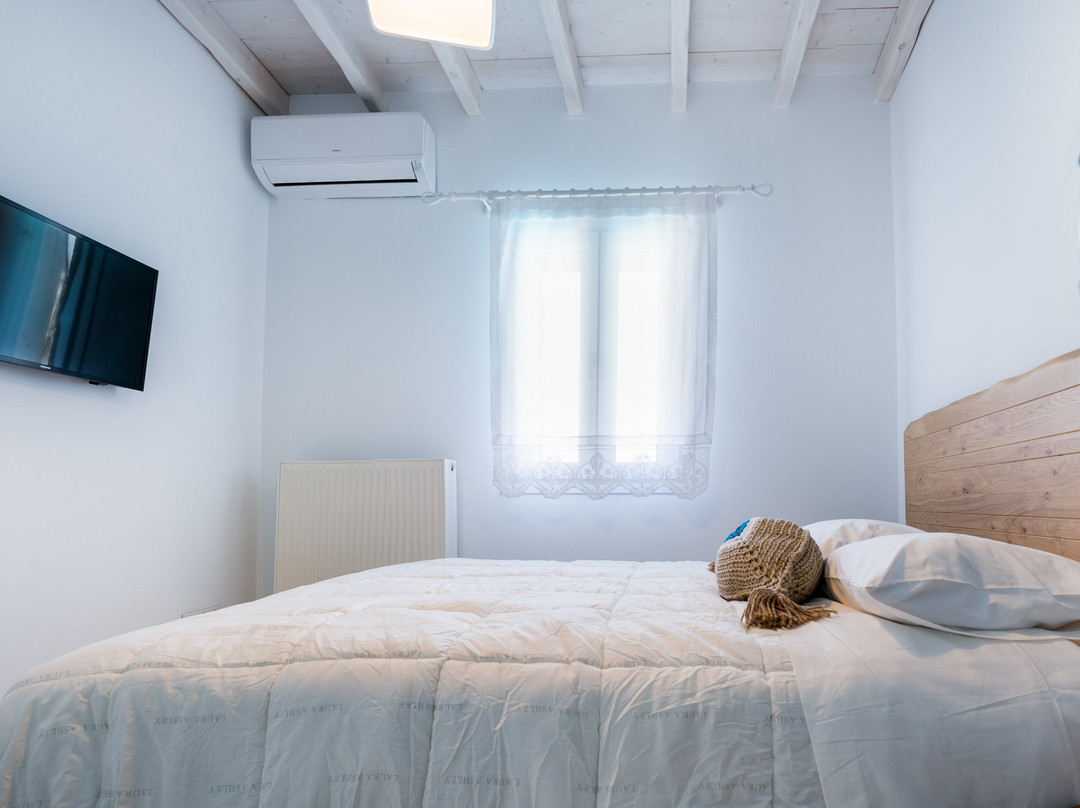 Imarkellis Boutique Villas主图