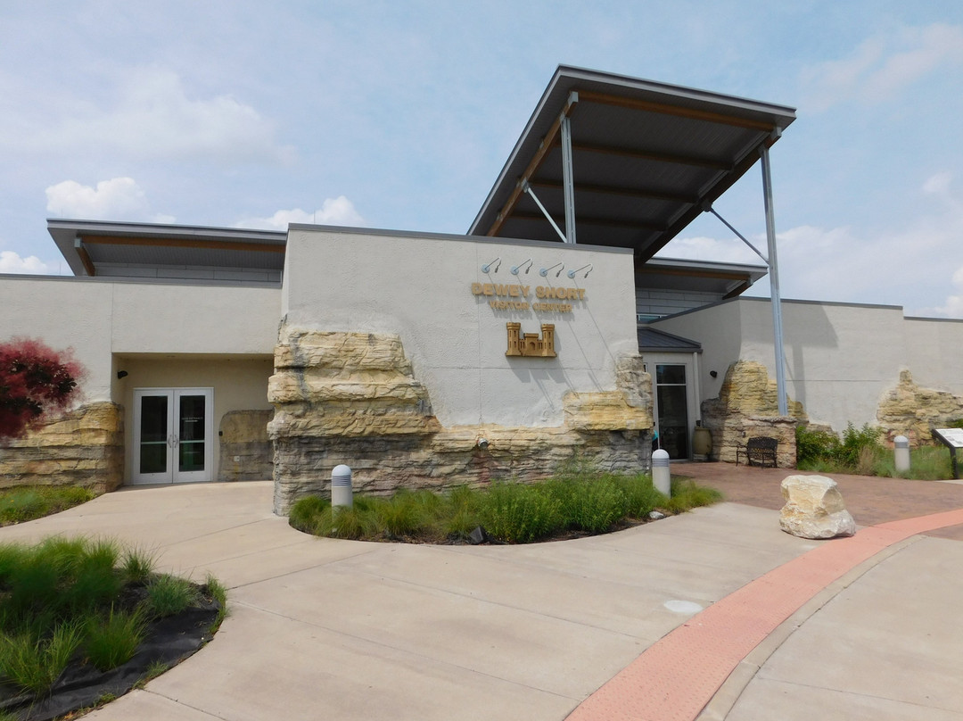 Dewey Short Visitors Center-布兰森必去景点