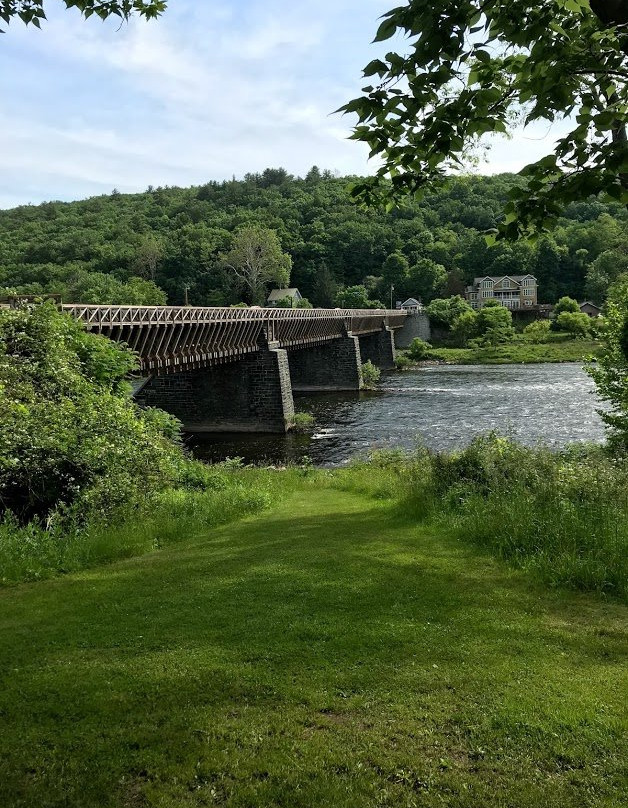 Roebling Aqueduct Suspension Bridge-Lackawaxen必去景点