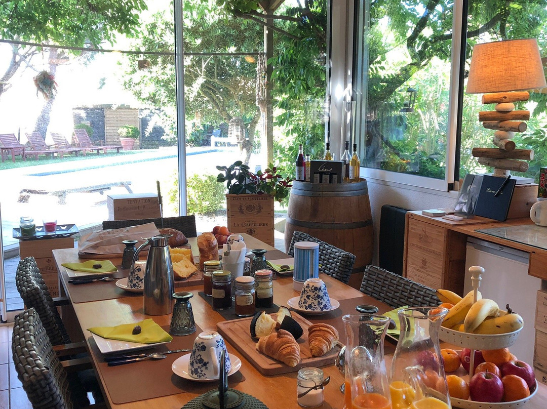 Le Clos des Romarins主图