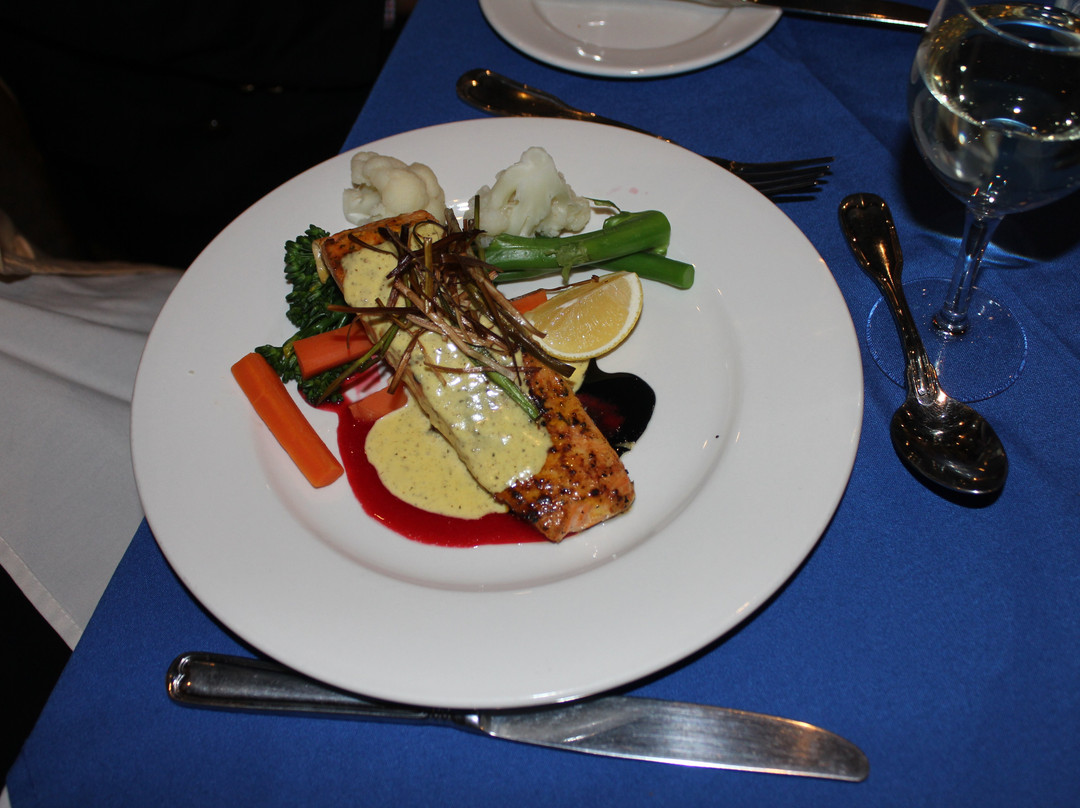 沙漠洞穴旅馆主图