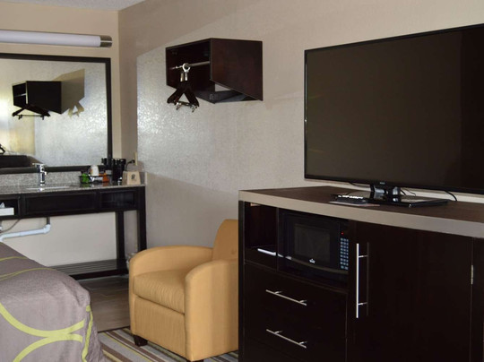 Super 8 by Wyndham Stockbridge主图