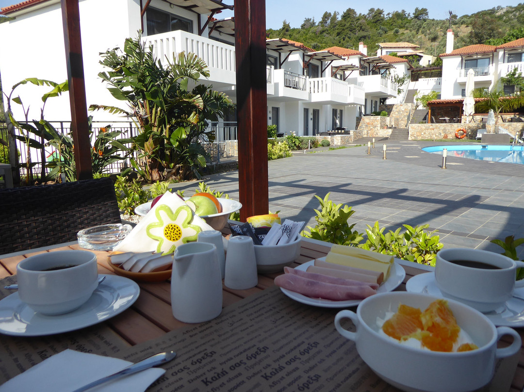 4 Epoches Hotel主图