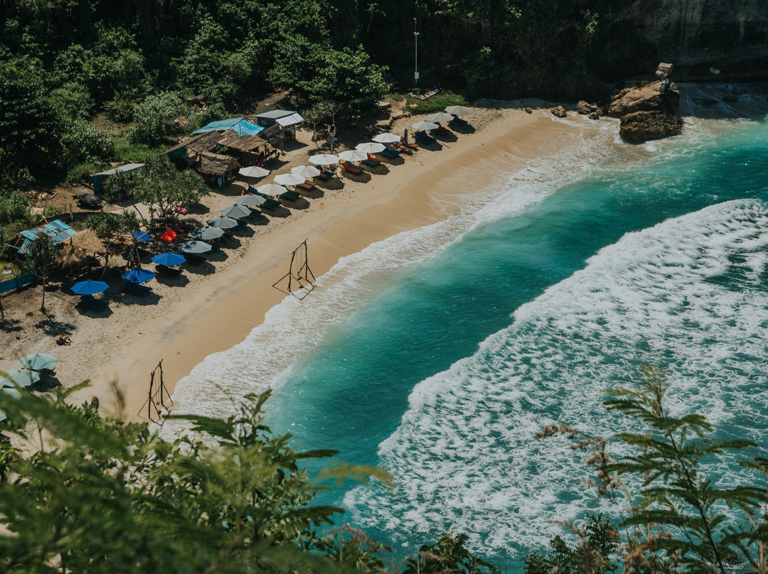 travel folks indonesia