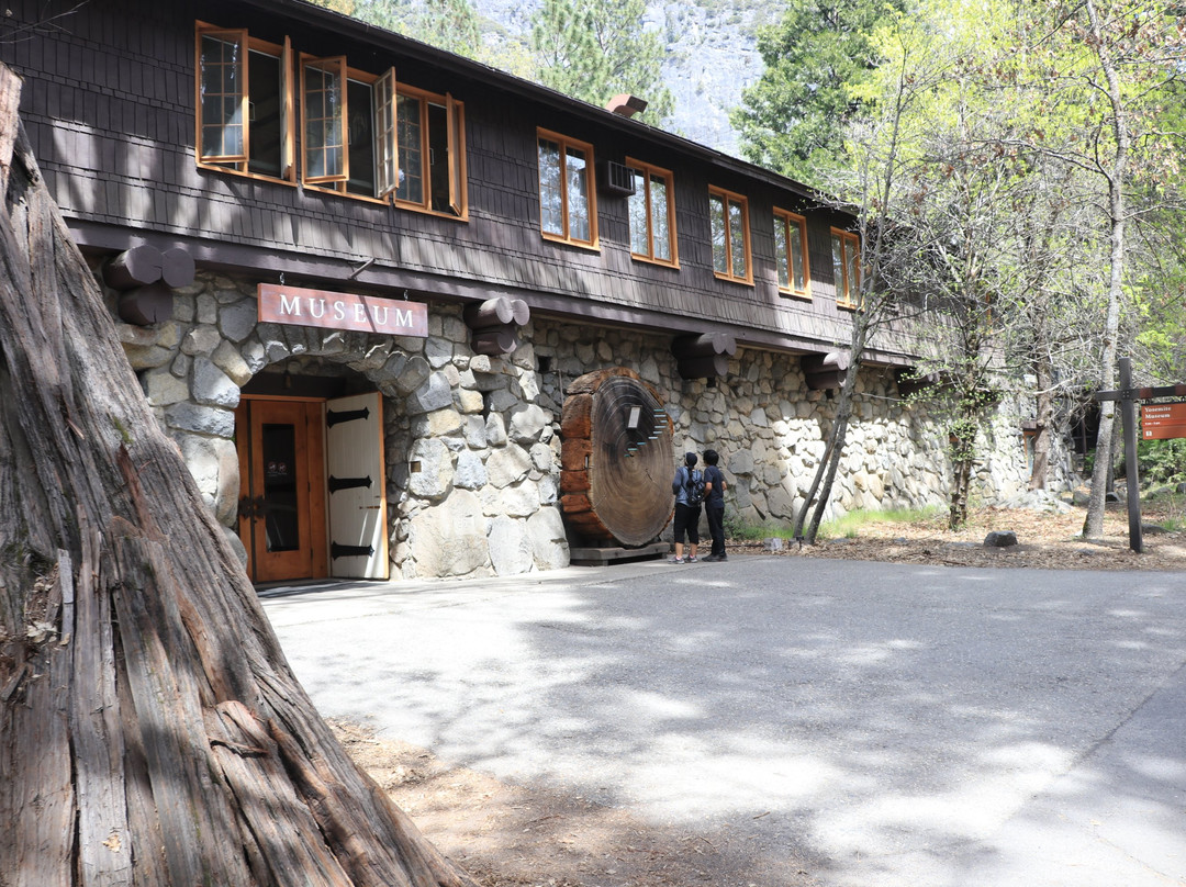 Yosemite Museum Gallery景点图片