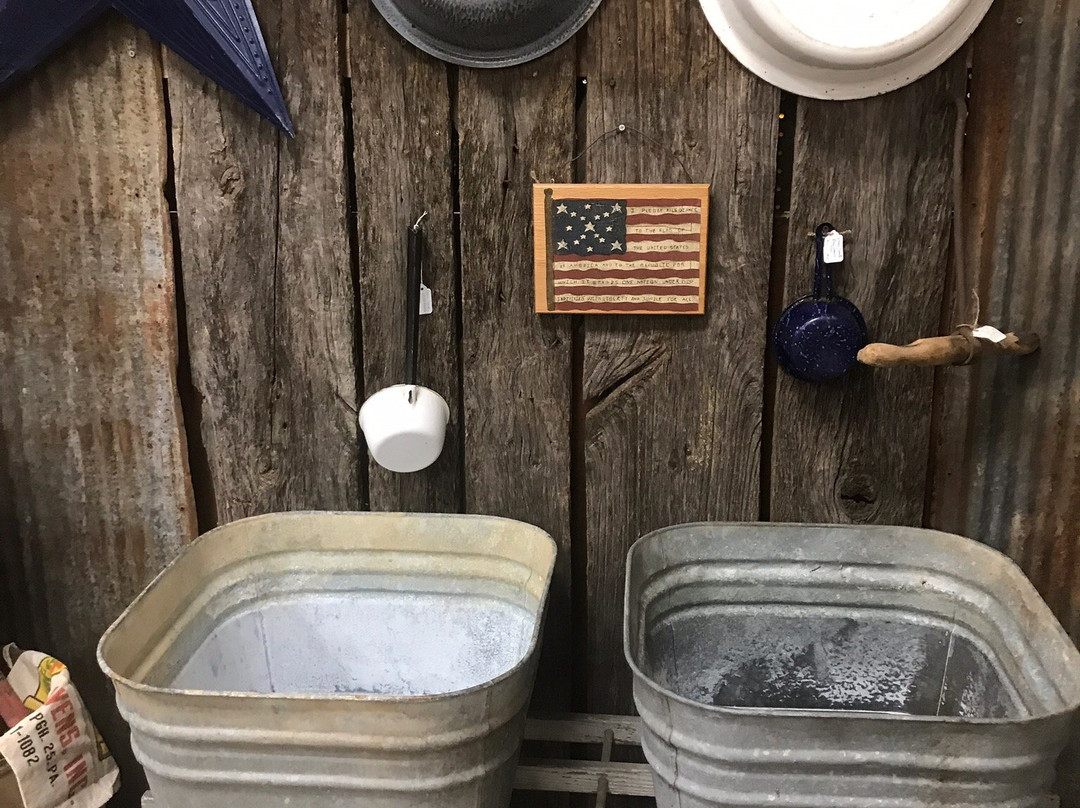 Persnickety Antique Mall-Hanover必去景点