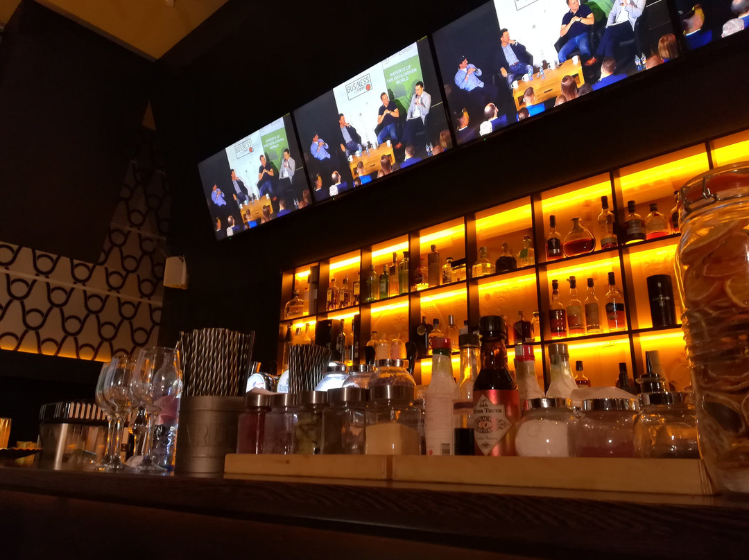 Paparazzi Kitchen & Bar景点图片