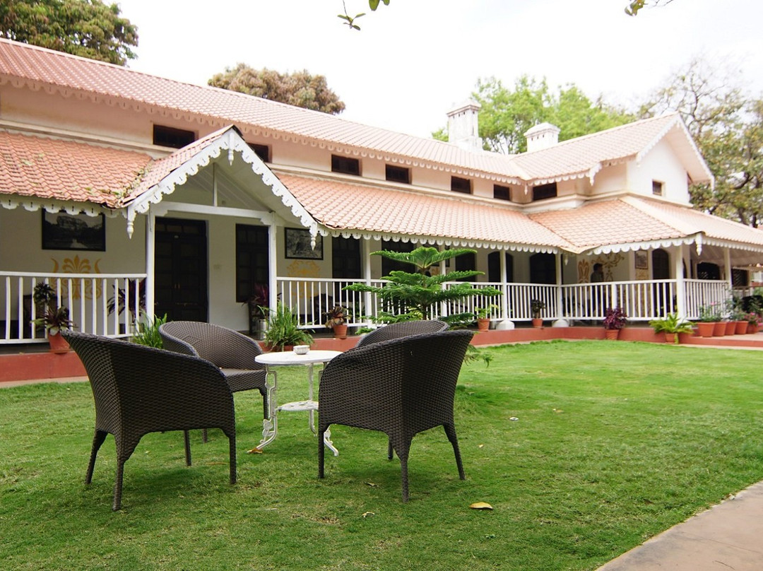 MPT Karnikar Bungalow, Pachmarhi主图