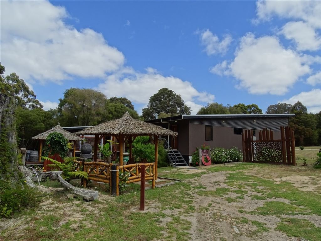 Mudstone Suites主图