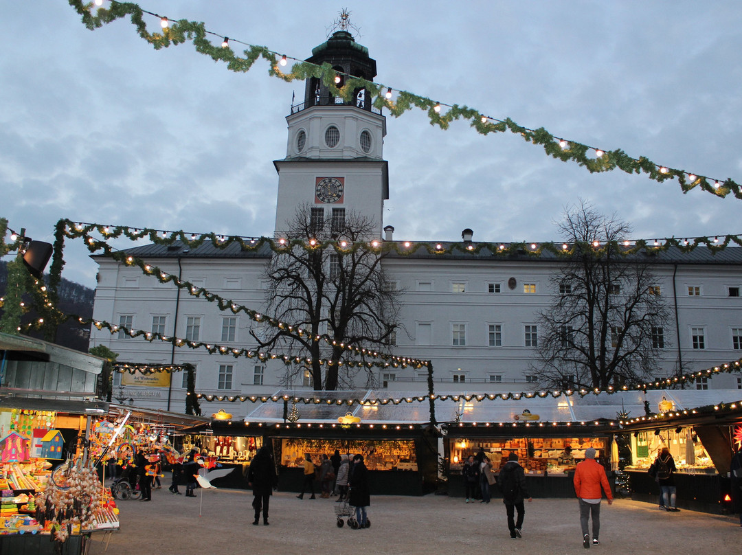 Residenzplatz Market景点图片