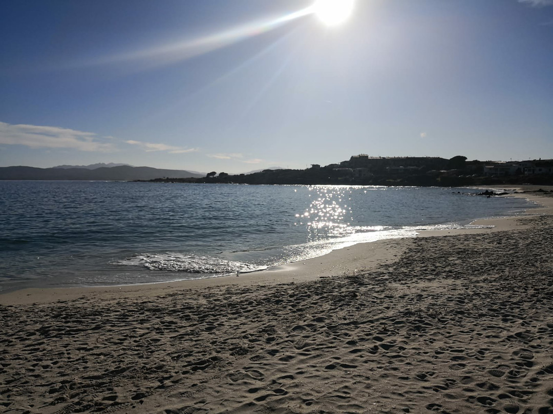 Spiaggia di Bados景点图片