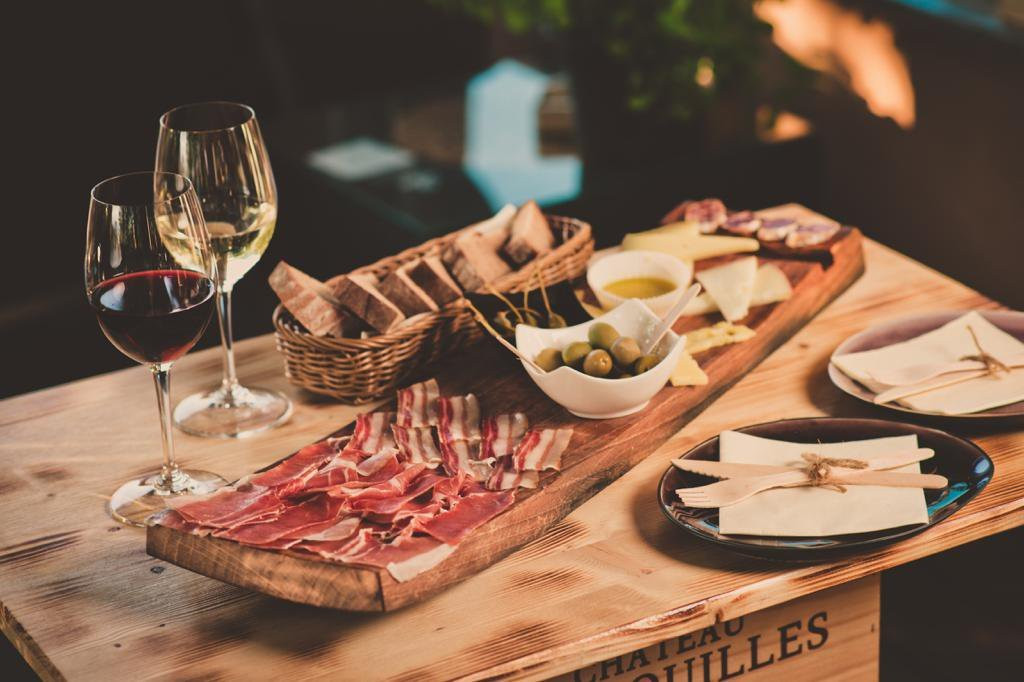 Malecnik旅游景点-Bass Lounge Bar