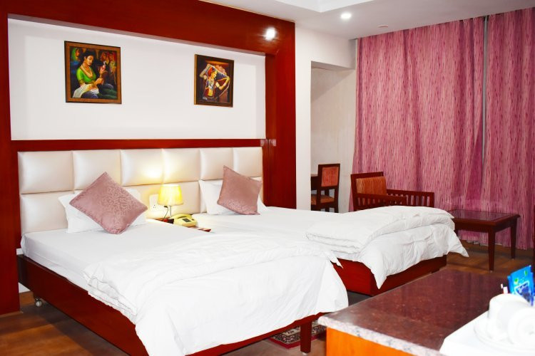 苏亚塔酒店主图