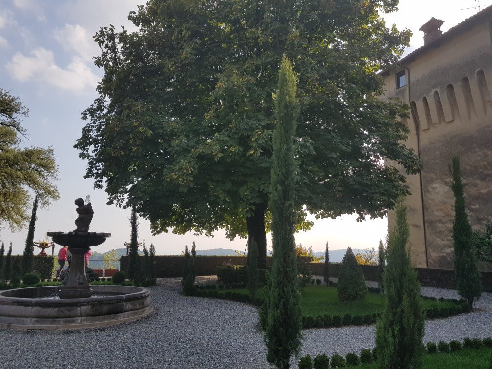 Castello di Roppolo-Roppolo必去景点