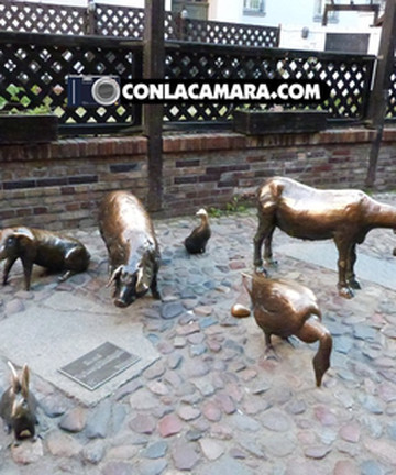 Pomnik Ku Czci Zwierząt Rzeźnych景点门票图片