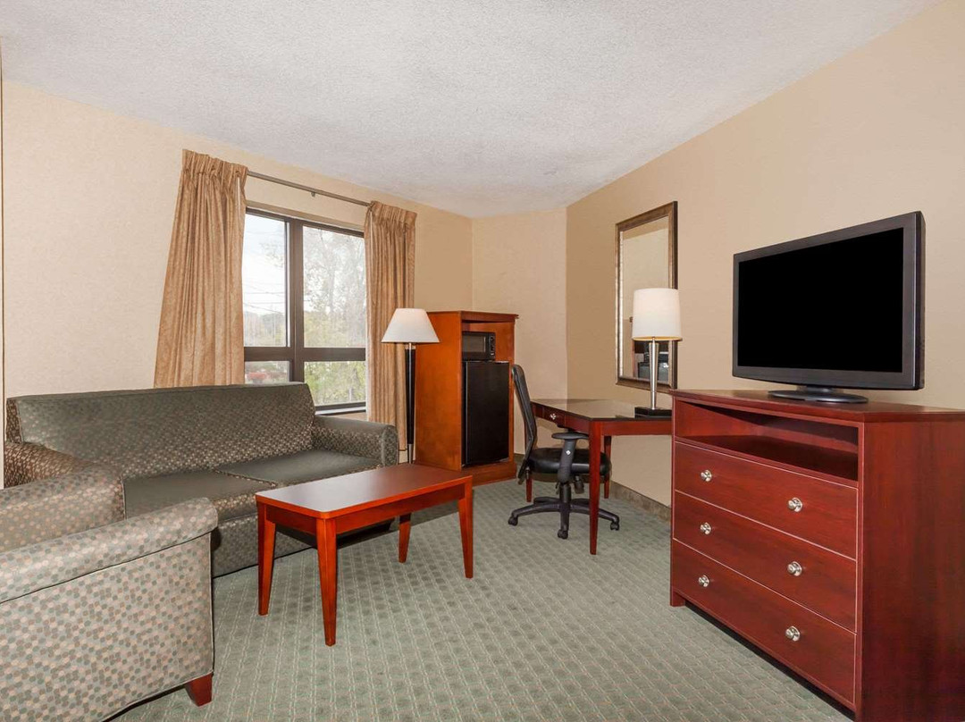 Days Inn by Wyndham Utica主图