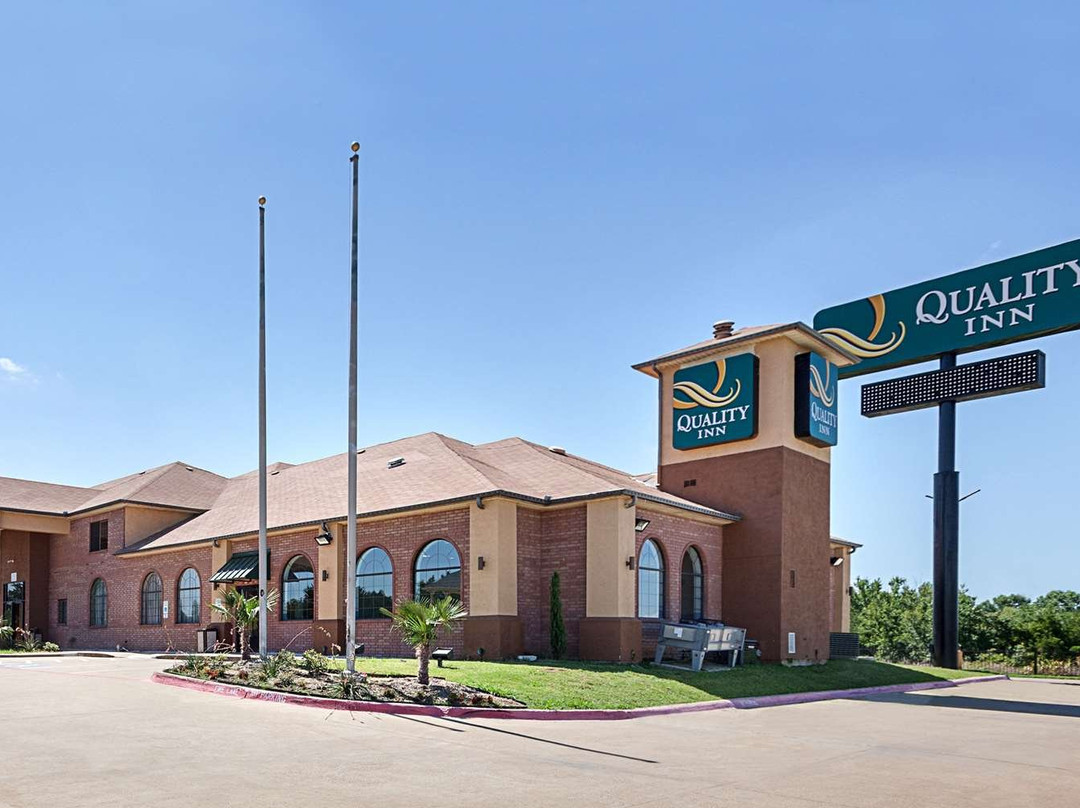 Quality Inn Dallas East主图