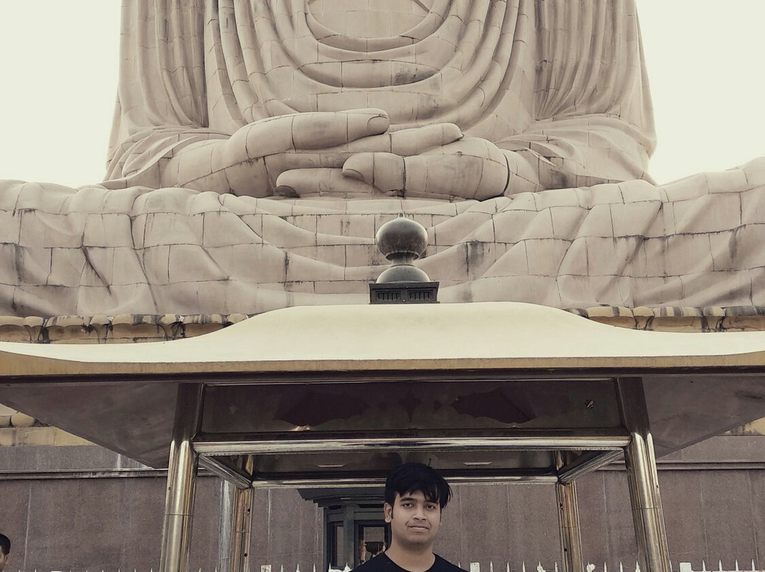 Ratnaghara-加雅岛必去景点