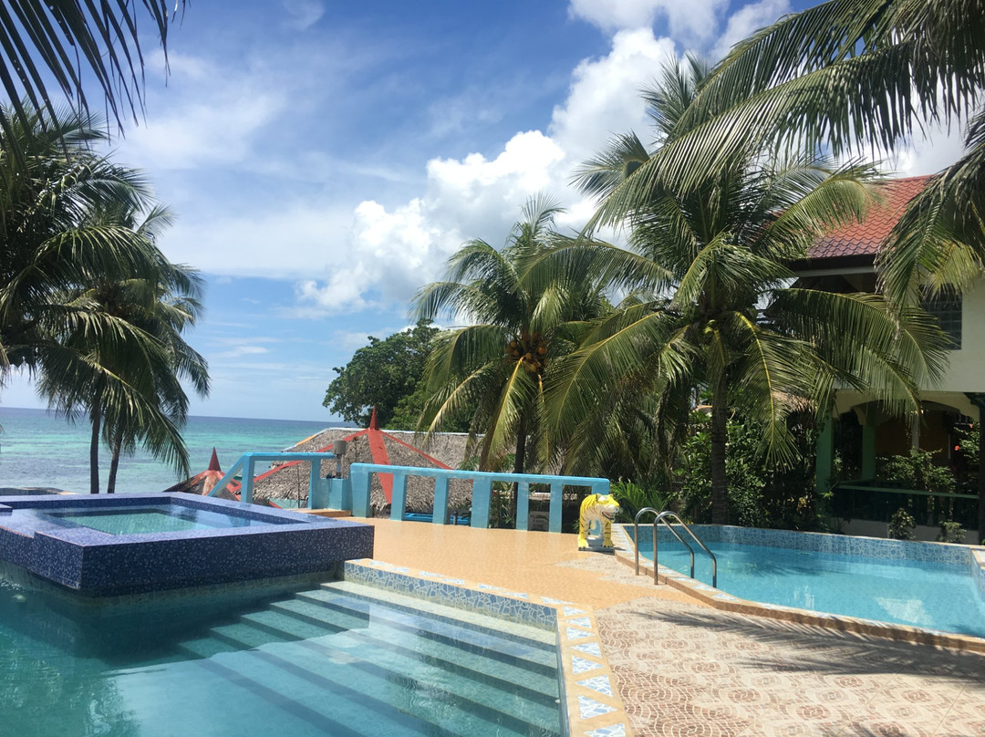 万花海滩度假村主图