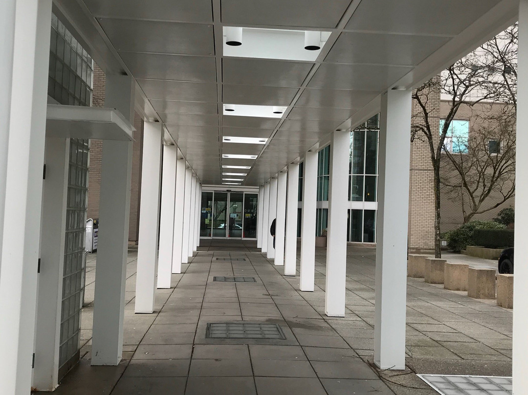 Burnaby Public Library-本那比必去景点