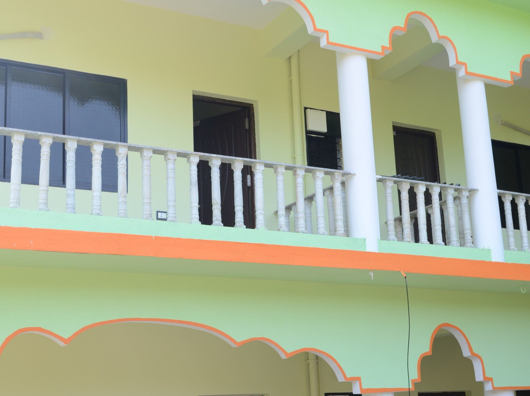 Hotel Lalit Royal主图