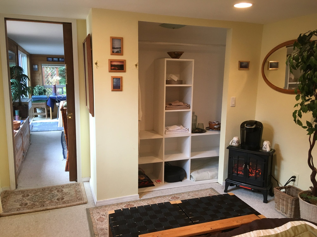 Cottage Lake Bed and Breakfast主图