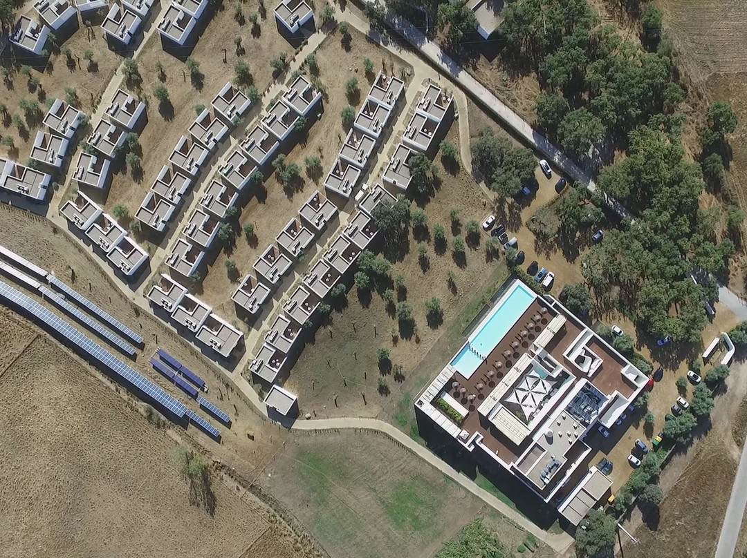 埃考克－埃武拉套房Spa酒店主图