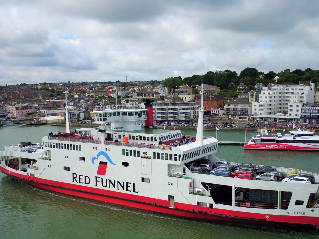 Red Funnel Isle of Wight Ferries景点图片