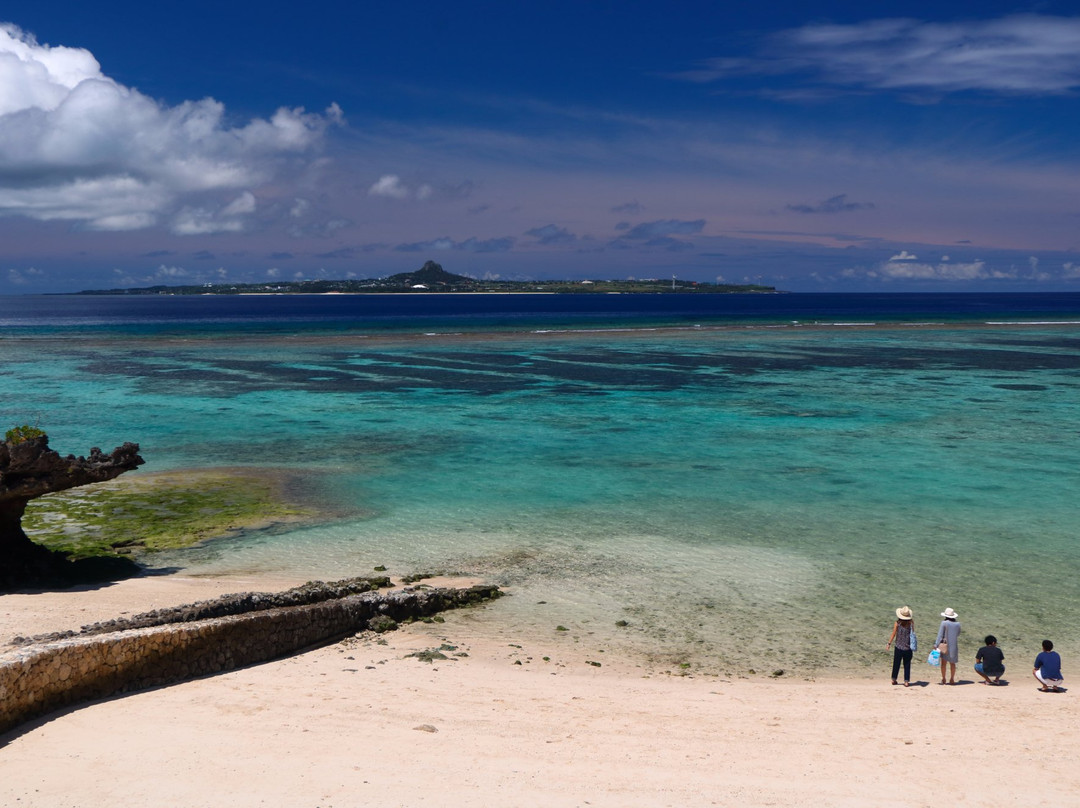 Kame no Hama Beach-本部町必去景点